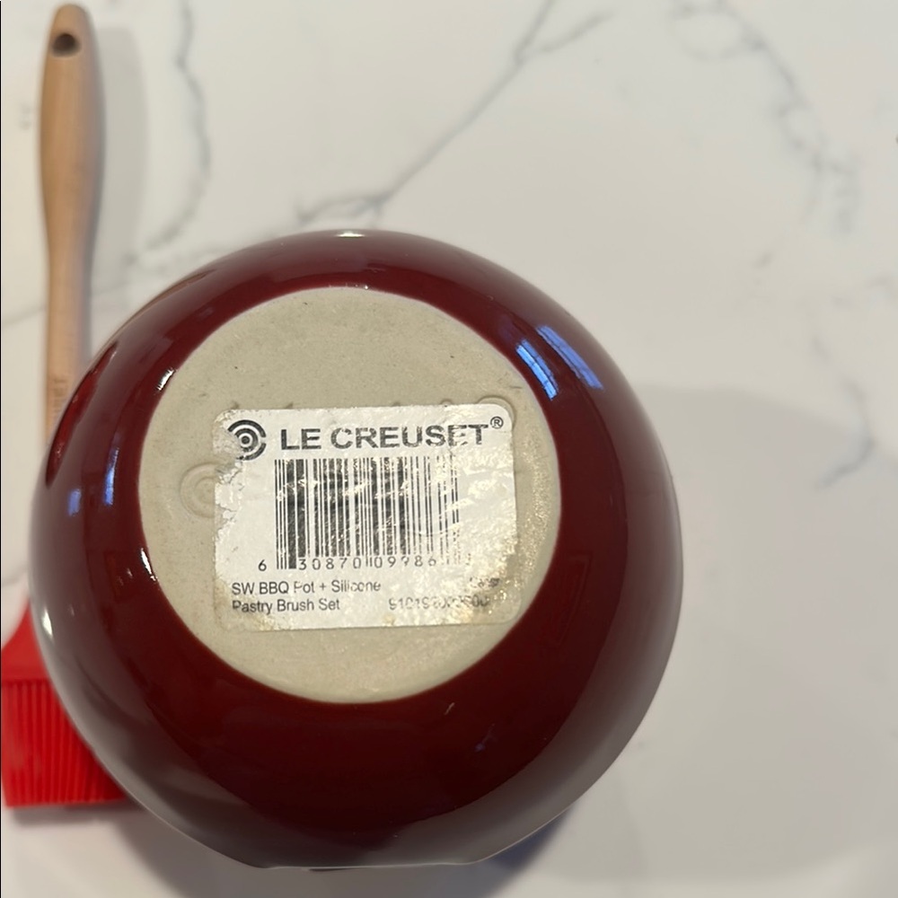 Le Creuset SW BBQ Pot with Pastry Brush Set - Picture 2 of 4